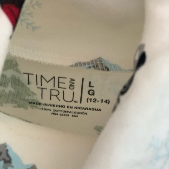 Grandma Winter Turtleneck - Picture 2 of 8